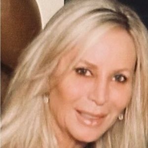 Meet your Posher, Lorne